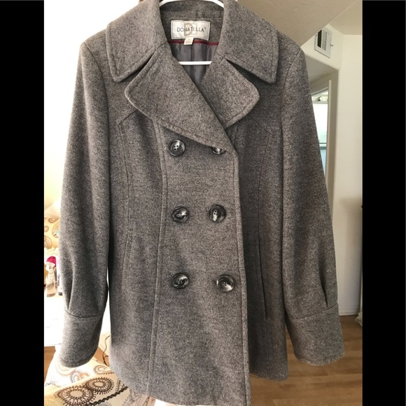 Coat - Picture 1 of 2
